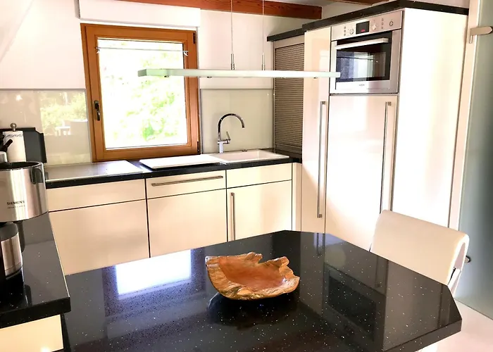 Finnhuette-seeblick-an-der-elbe بيت للعطل